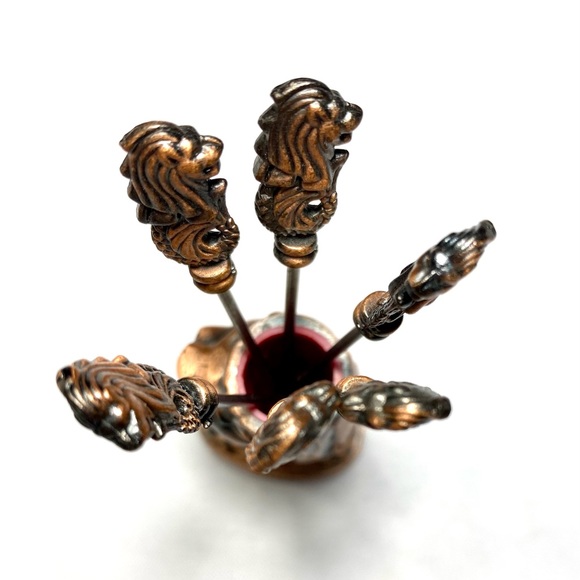 Appetizer Cocktail Forks Merlion Building Model of Singapore Crafts 5 Lion head - Picture 3 of 7